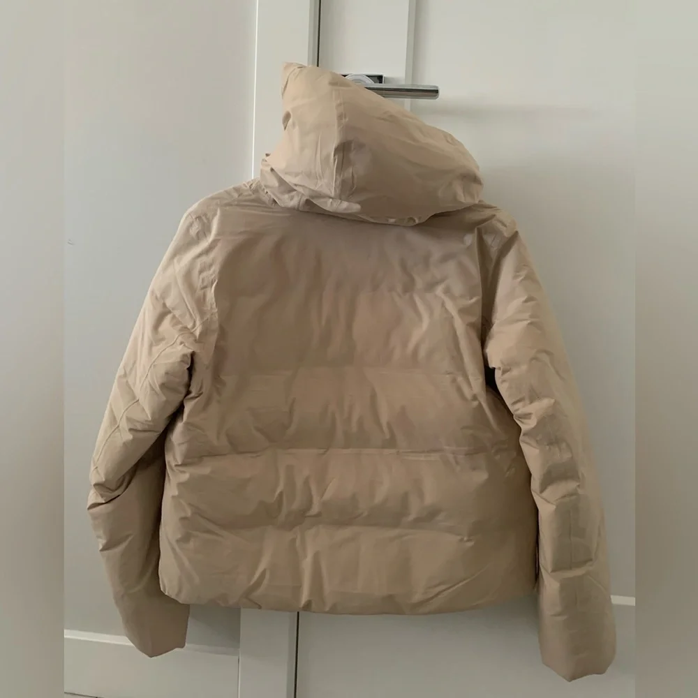 Lululemon NWOT - slush hour jacket - Picture 4 of 5